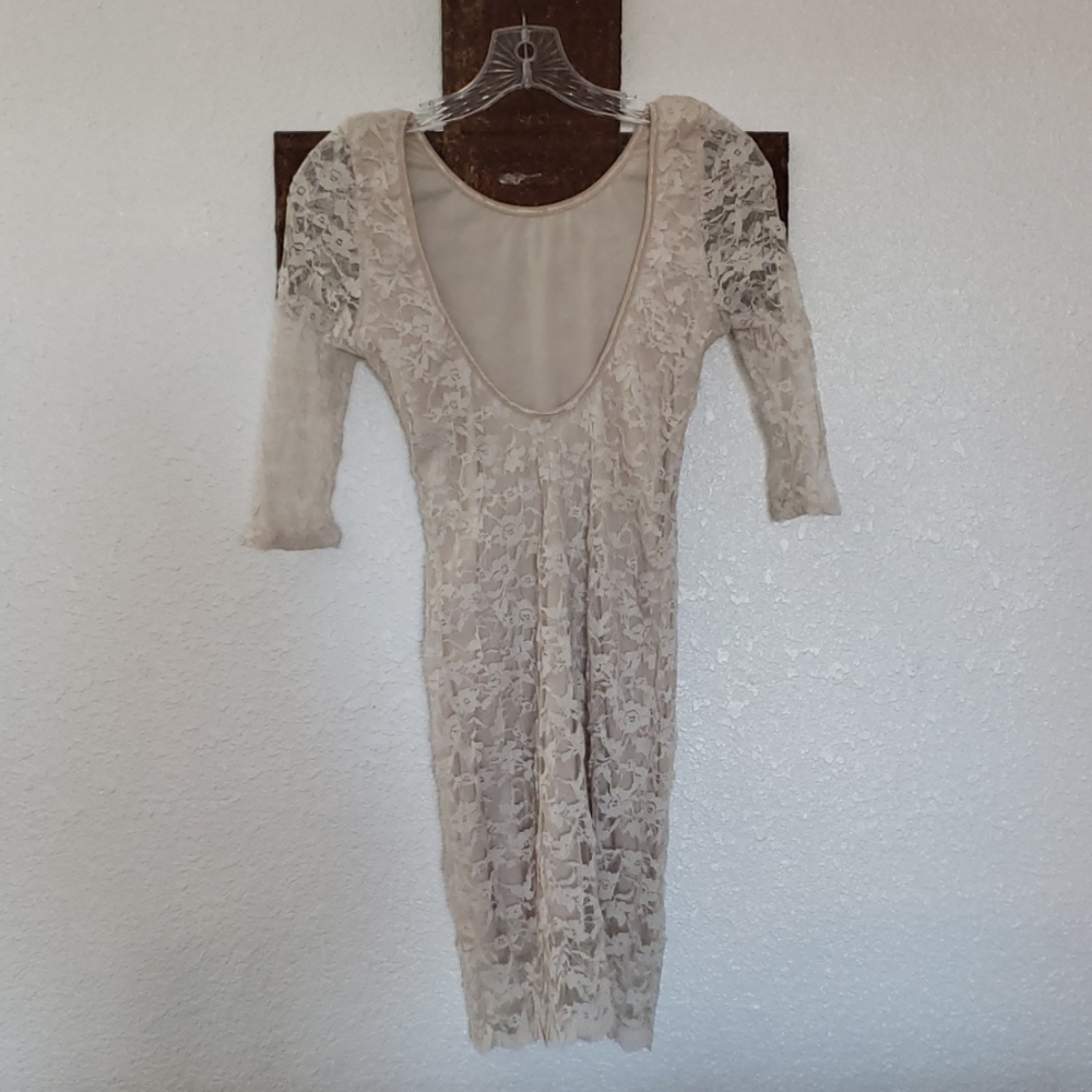 Stretch Lace Dress with Vest - Picture 3 of 6
